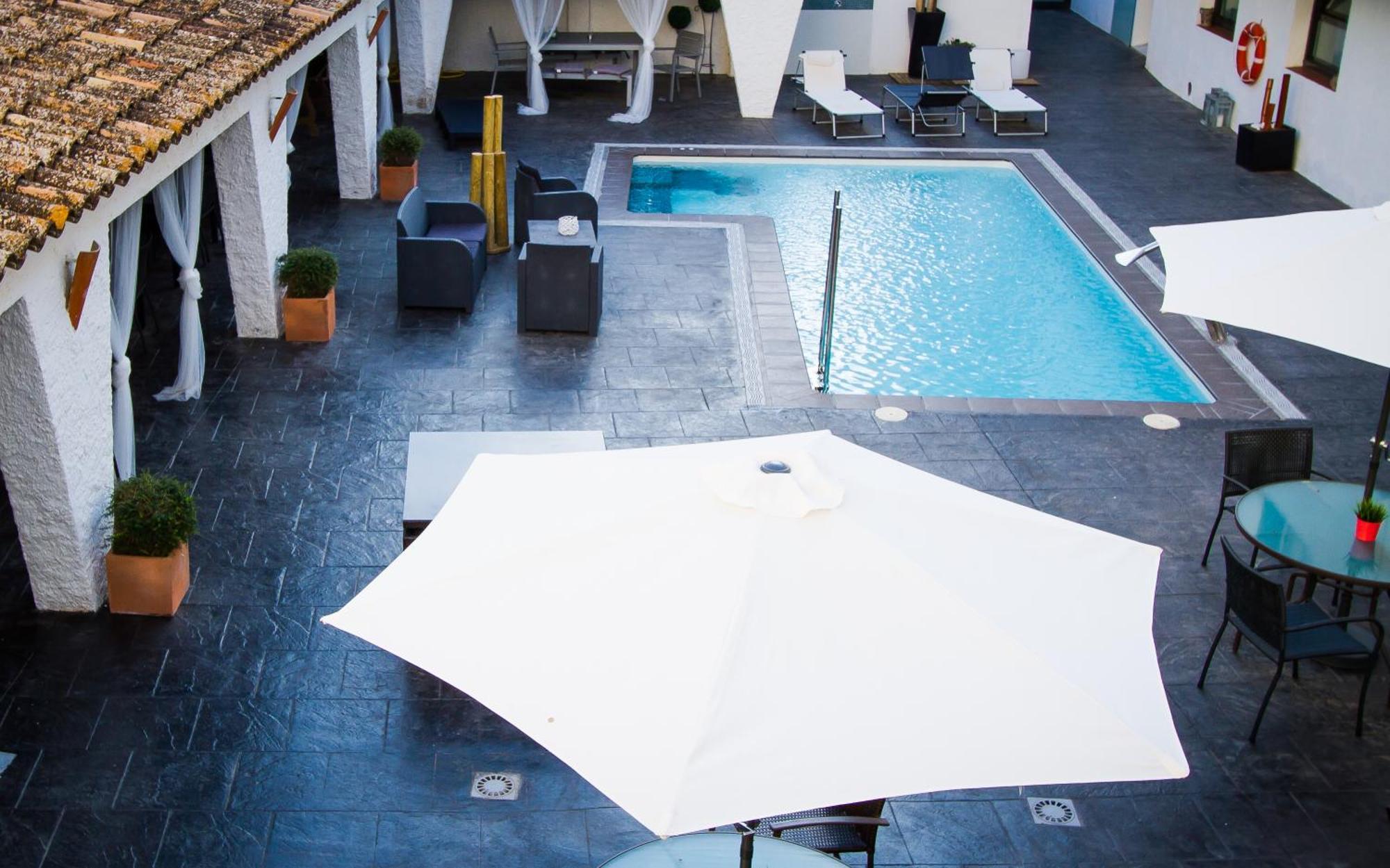 Hotel Salome كالافيل المظهر الخارجي الصورة