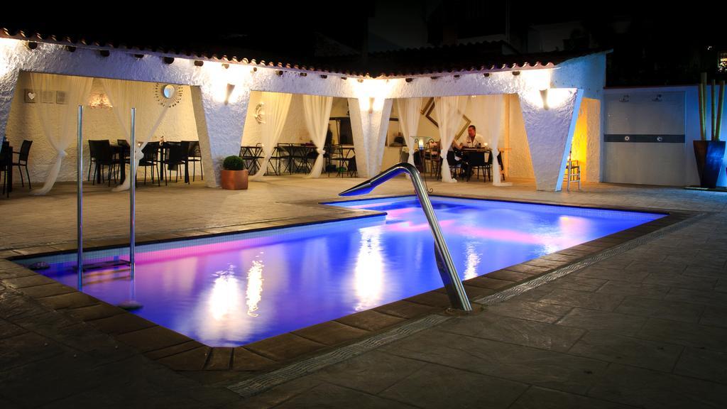 Hotel Salome كالافيل المظهر الخارجي الصورة